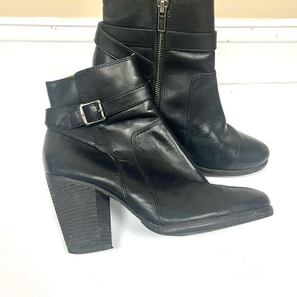 Frye “ Patty riding bootie” black leather boots Sz 8 - Picture 3 of 10